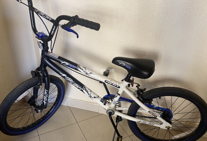 velo-pour-un-enfant-de-11ans-a-vendre-big-0
