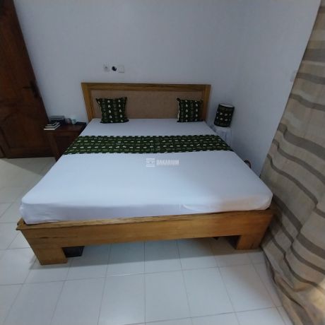 meuble-lit-matelas-1chevet-de-lit-big-0