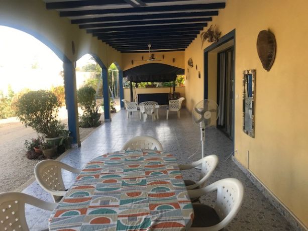 belle-villa-avec-4-appartements-locatifs-separes-a-warang-big-3