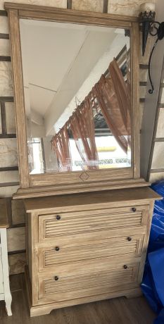 commode-en-bois-et-son-miroir-big-0
