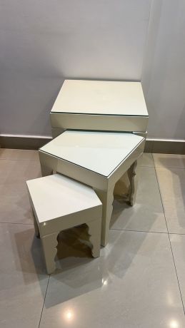 ensemble-3-tables-de-coins-blanches-big-0