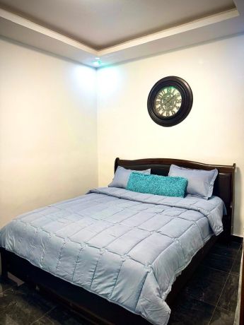 appartement-haut-standing-meuble-a-yoff-cite-biagui-big-2