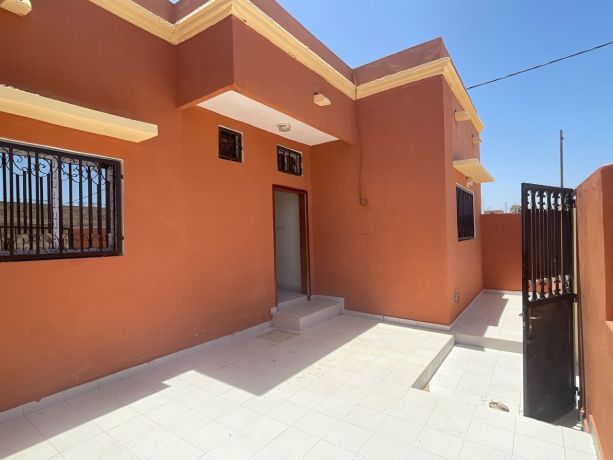 des-villas-en-location-vente-a-ndiakhirate-big-2