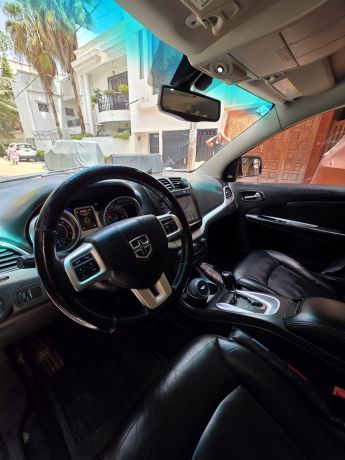 dodge-journey-rt-2015-big-2