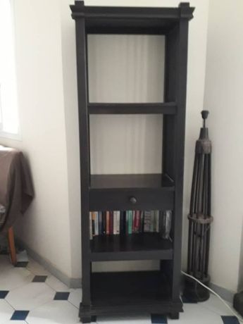 etagere-en-bois-plein-big-0