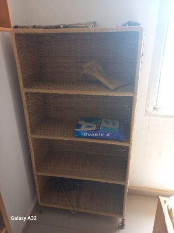 1-bureau-en-bois-avec-1-chaise-pour-eleves-big-1