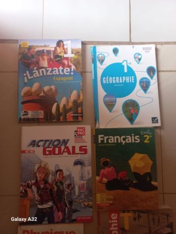 livres-scolaires-big-1