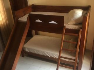 lit-a-etage-pour-enfants-avec-toboggan