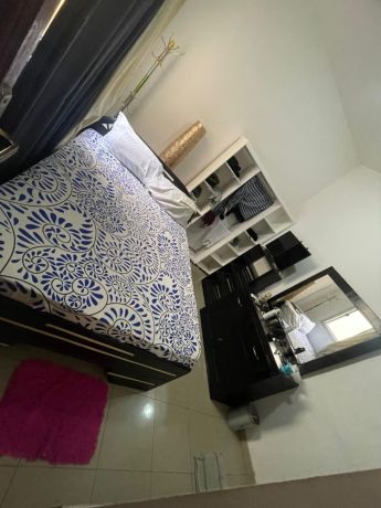 meuble-complet-pour-chambre-a-coucher-a-vendre-big-0