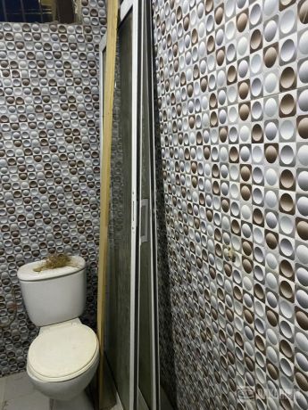 portes-en-aluminium-une-glissante-et-une-a-poignee-big-1