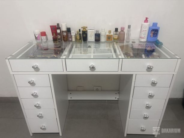 commode-coiffeuse-vanity-big-0