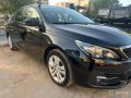 peugeot-308-break-small-2