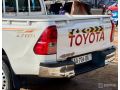 toyota-hilux-a-vendre-small-4