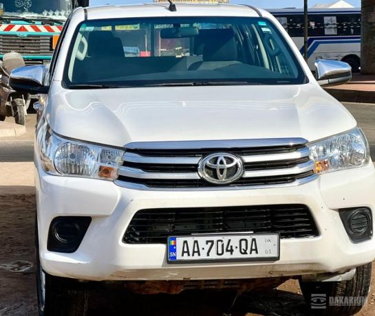 toyota-hilux-a-vendre-big-0