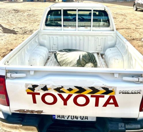 toyota-hilux-a-vendre-big-3