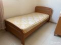 lit-1-place-avec-une-table-de-chevet-small-2