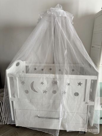 berceau-bebe-avec-moustiquaire-et-tiroir-big-0