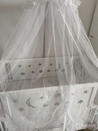 berceau-bebe-avec-moustiquaire-et-tiroir-big-2