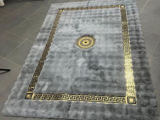 tapis-moderne-gris-et-or
